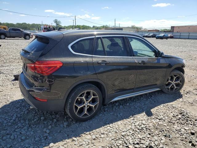 Photo 2 VIN: WBXHT3C38J3H30861 - BMW X1 