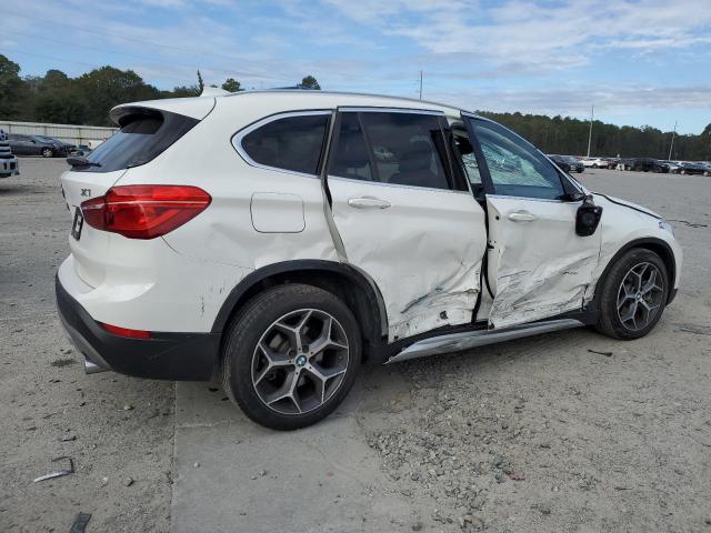 Photo 2 VIN: WBXHT3C38J5F88872 - BMW X1 