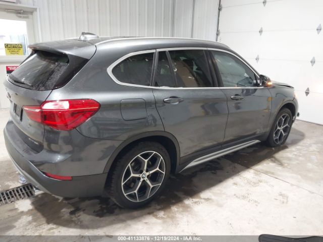 Photo 3 VIN: WBXHT3C38J5L34625 - BMW X1 