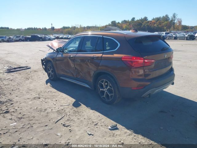 Photo 2 VIN: WBXHT3C39G5F63505 - BMW X1 