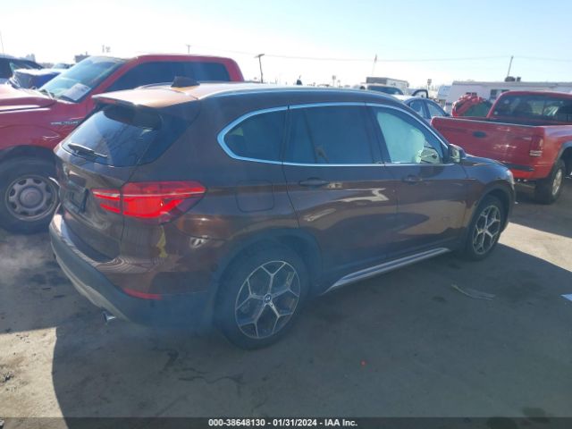 Photo 3 VIN: WBXHT3C39H5F68527 - BMW X1 