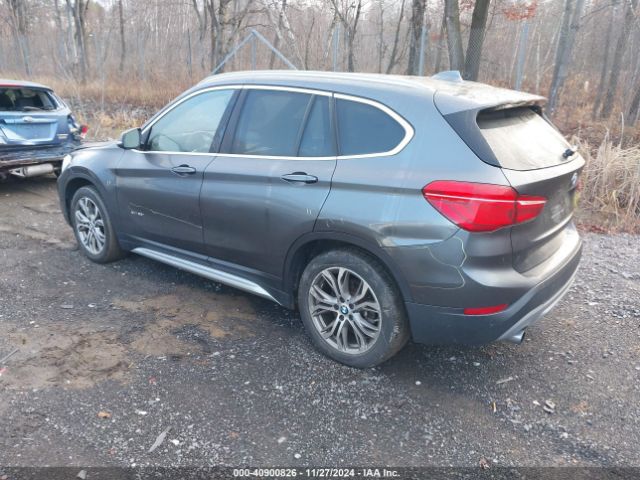 Photo 2 VIN: WBXHT3C39H5F87675 - BMW X1 