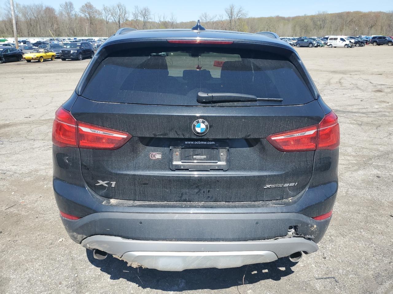 Photo 5 VIN: WBXHT3C39J3H32022 - BMW X1 