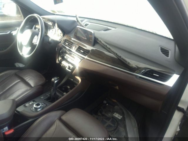 Photo 4 VIN: WBXHT3C39J5K32055 - BMW X1 