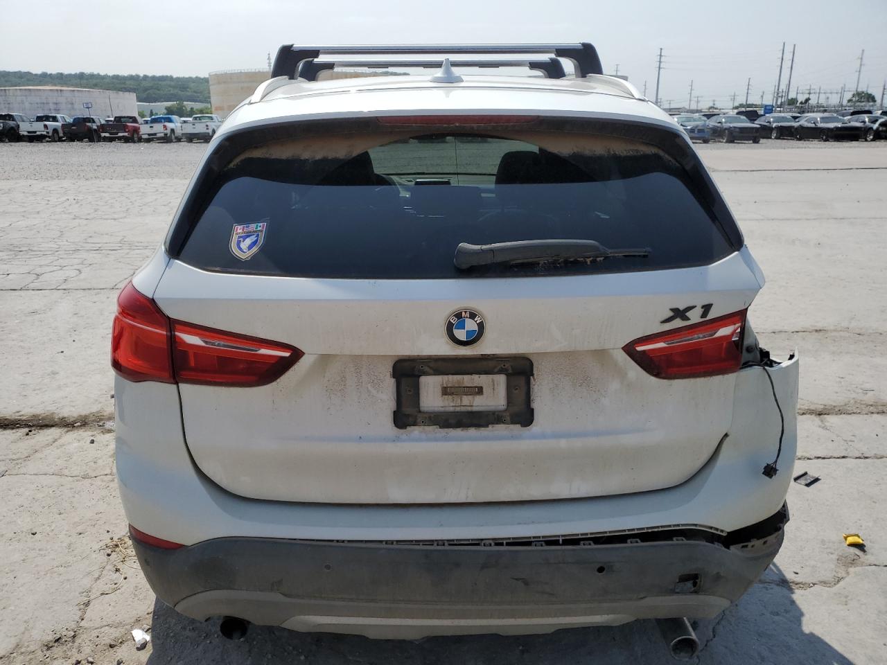 Photo 5 VIN: WBXHT3C3XG5E48928 - BMW X1 