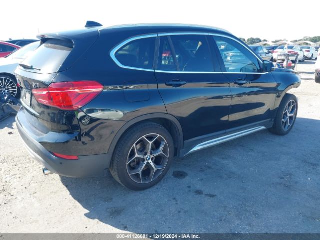 Photo 3 VIN: WBXHT3C3XGP881828 - BMW X1 