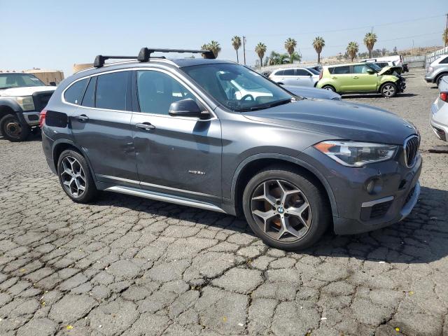 Photo 3 VIN: WBXHT3C3XH5F78256 - BMW X1 XDRIVE2 