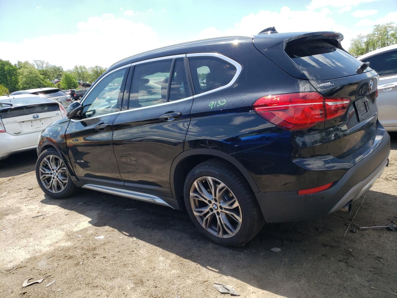 Photo 1 VIN: WBXHT3C3XH5F79682 - BMW X1 