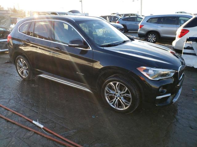 Photo 3 VIN: WBXHT3C3XH5F79827 - BMW X1 