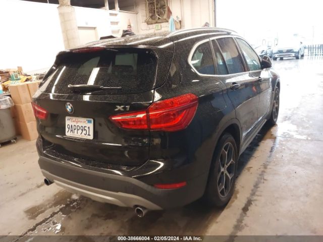 Photo 3 VIN: WBXHT3C3XJ5L25053 - BMW X1 