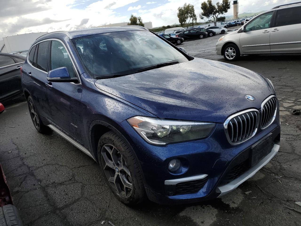 Photo 3 VIN: WBXHT3C3XJ5L25232 - BMW X1 