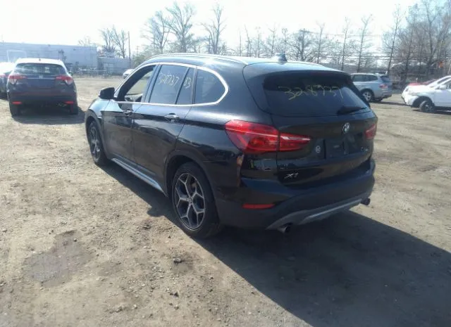 Photo 2 VIN: WBXHT3C3XJ5L34870 - BMW X1 