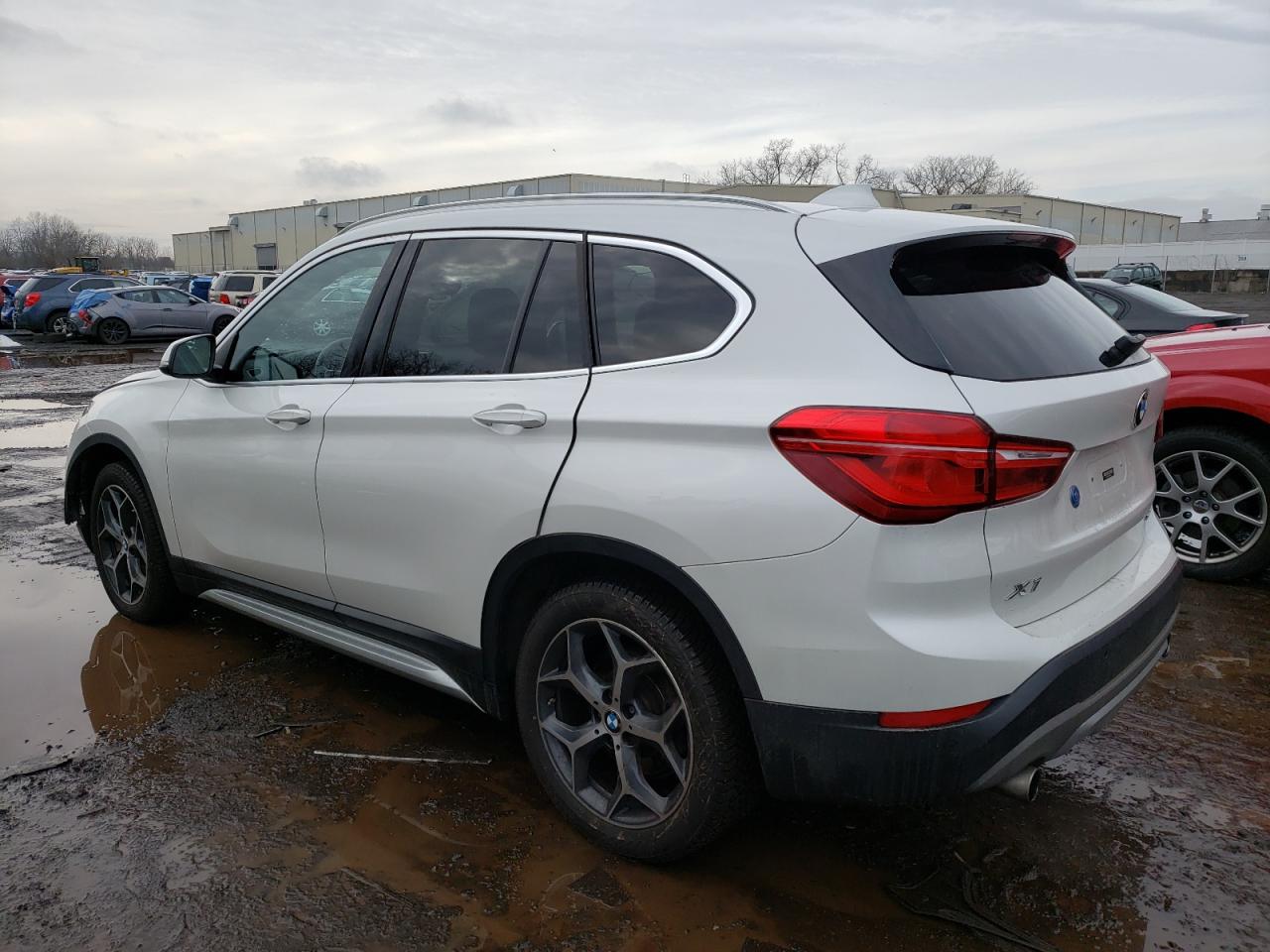 Photo 1 VIN: WBXHT3C56K5L35422 - BMW X1 