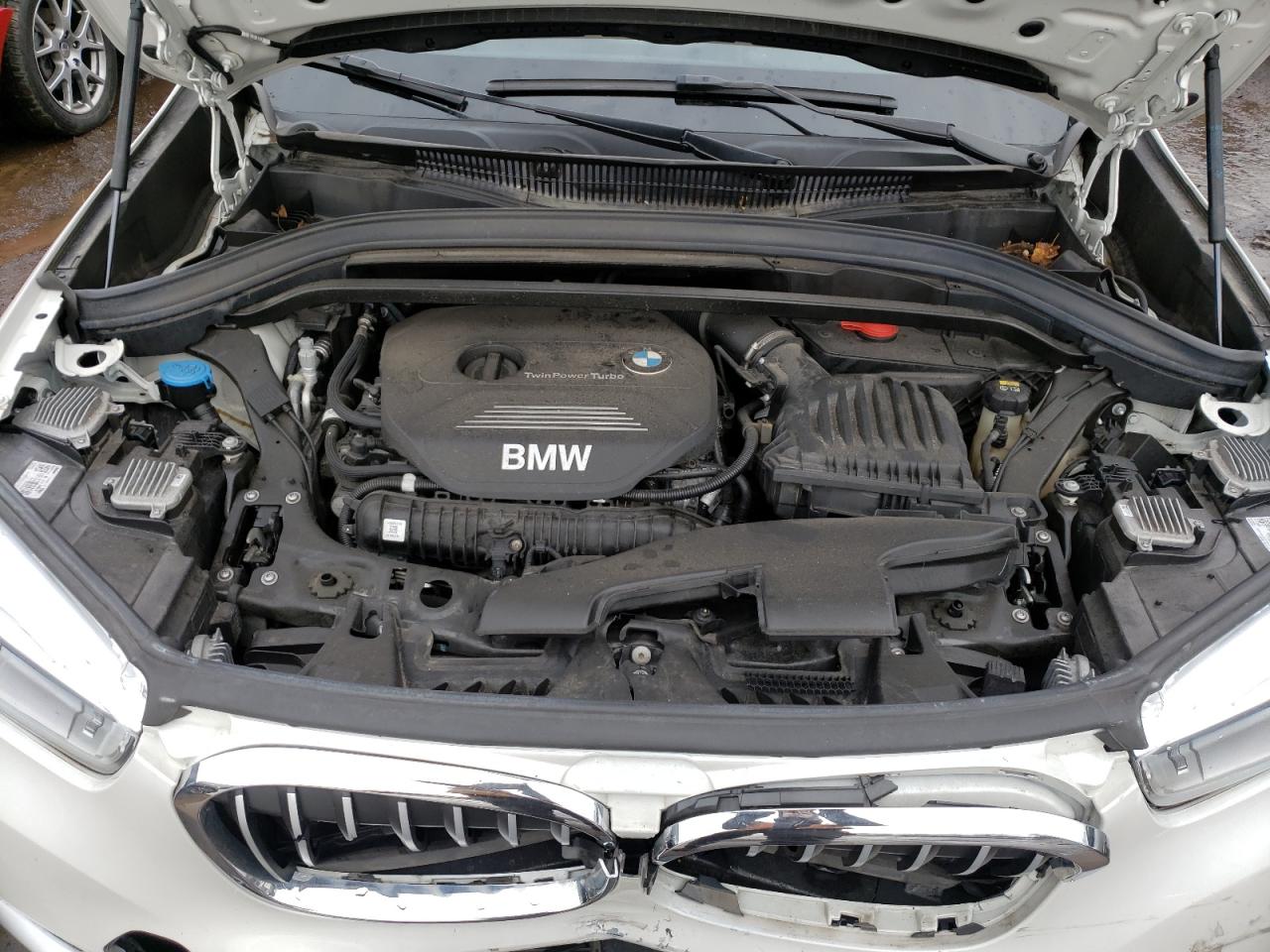 Photo 11 VIN: WBXHT3C56K5L35422 - BMW X1 