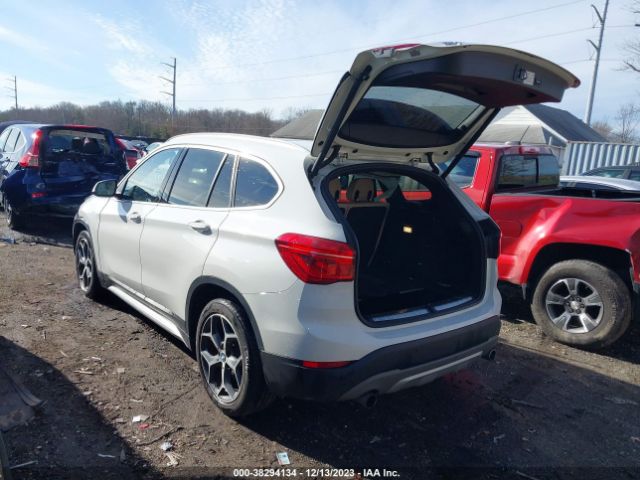 Photo 2 VIN: WBXHT3C57K5L37955 - BMW X1 