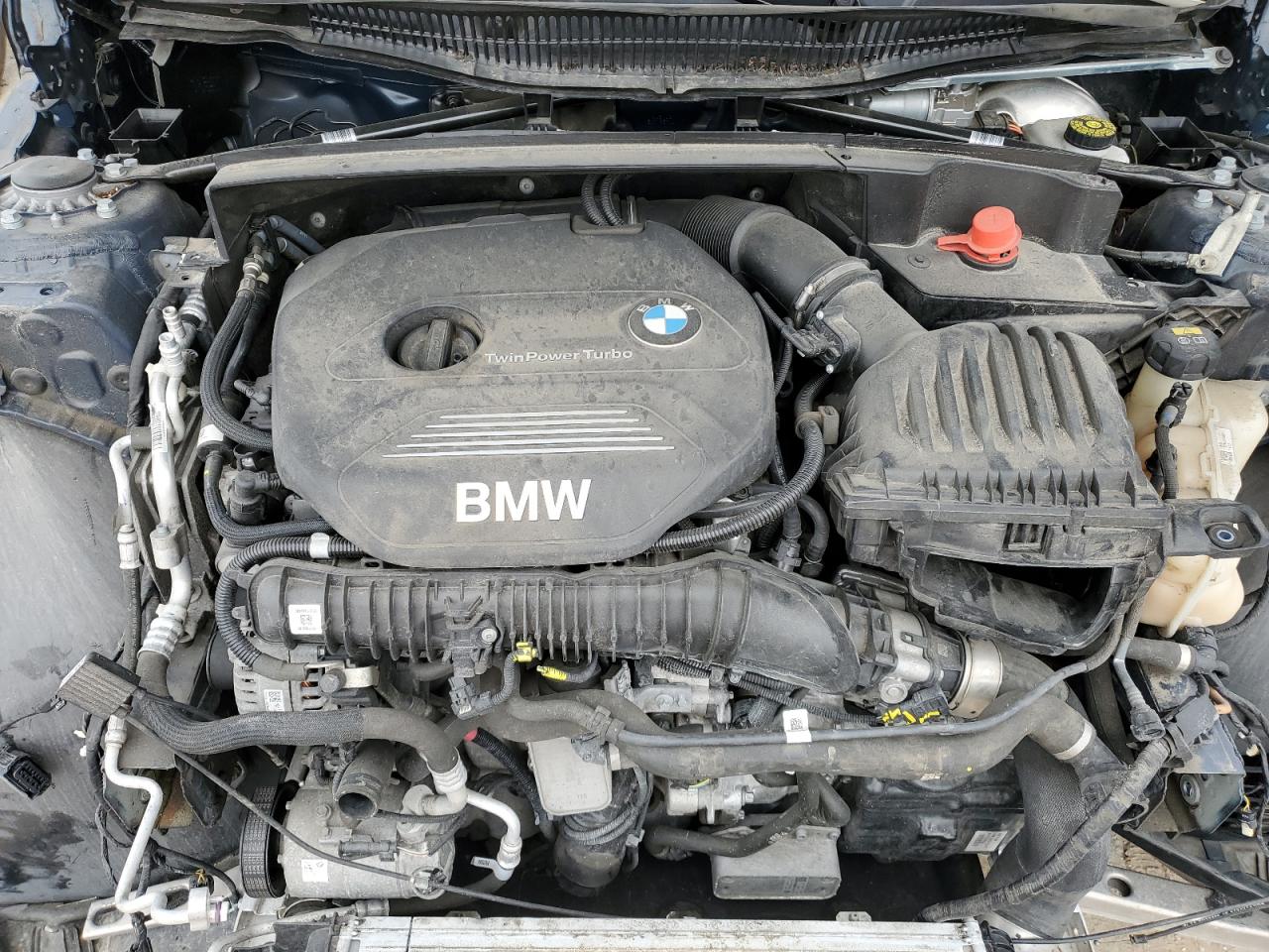 Photo 11 VIN: WBXHT3C58K5L35213 - BMW X1 