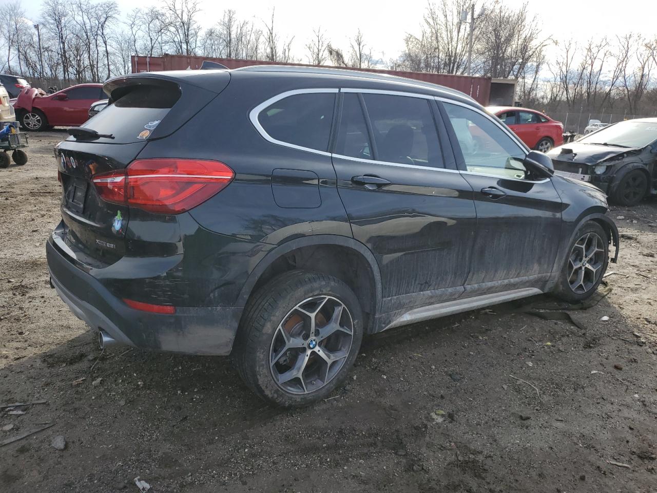 Photo 2 VIN: WBXHT3C5XK3H35305 - BMW X1 