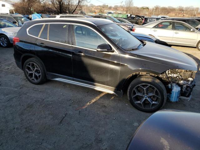 Photo 3 VIN: WBXHT3C5XK5N57297 - BMW X1 