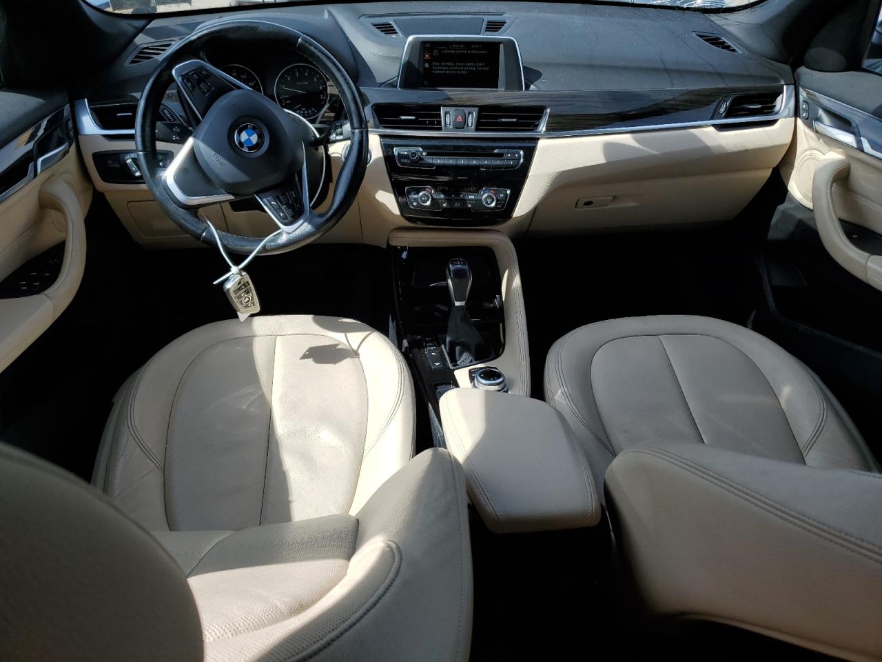 Photo 7 VIN: WBXHT3Z33G4A51705 - BMW X1 