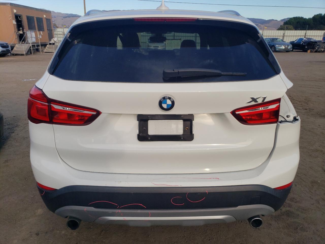 Photo 5 VIN: WBXHT3Z34G4A48764 - BMW X1 