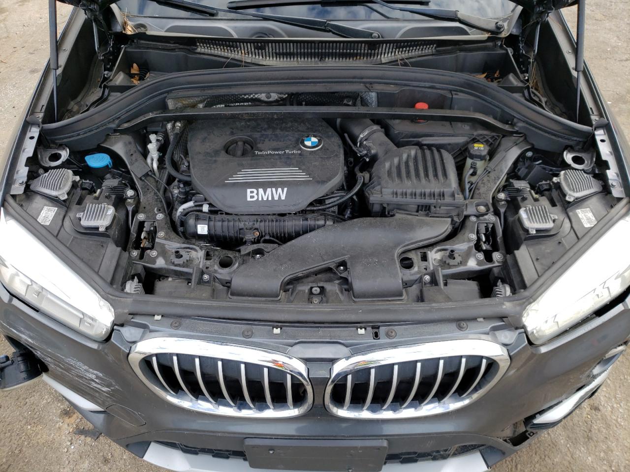 Photo 11 VIN: WBXHT3Z35H4A54025 - BMW X1 