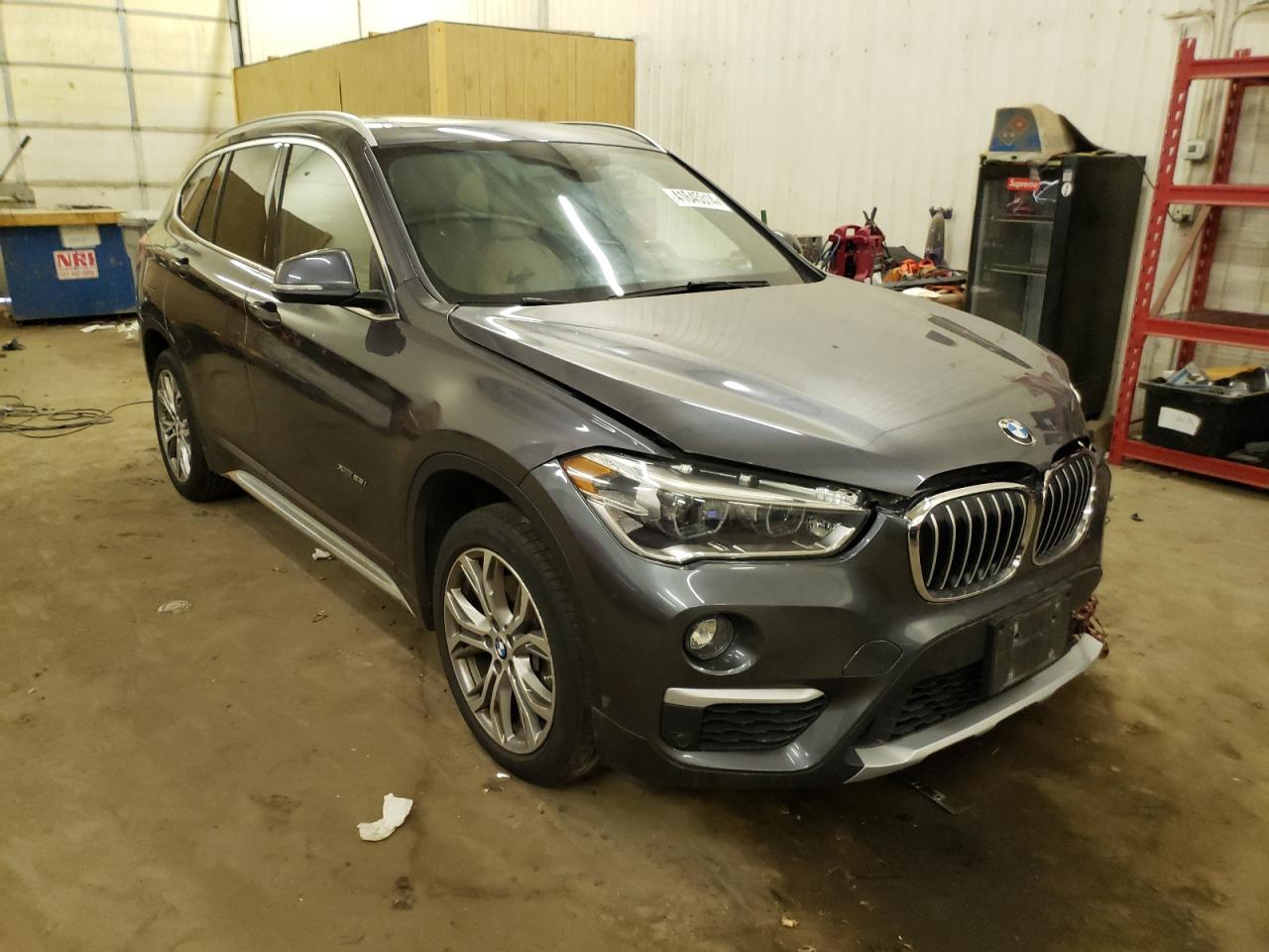 Photo 3 VIN: WBXHT3Z36H4A57421 - BMW X1 