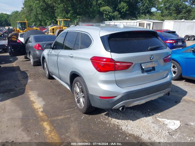 Photo 2 VIN: WBXHT3Z38H4A52172 - BMW X1 