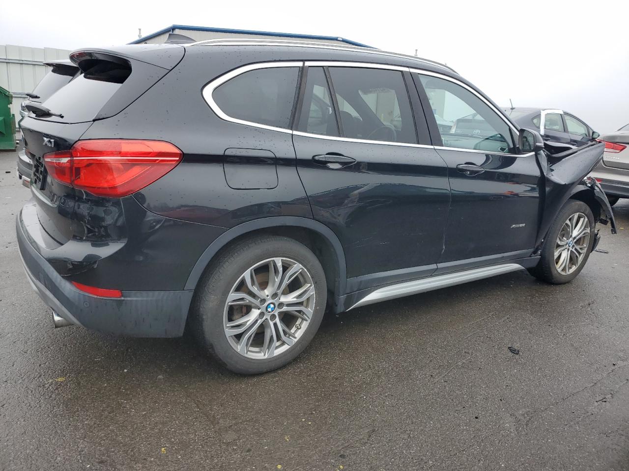 Photo 2 VIN: WBXHT3Z3XG4A51281 - BMW X1 