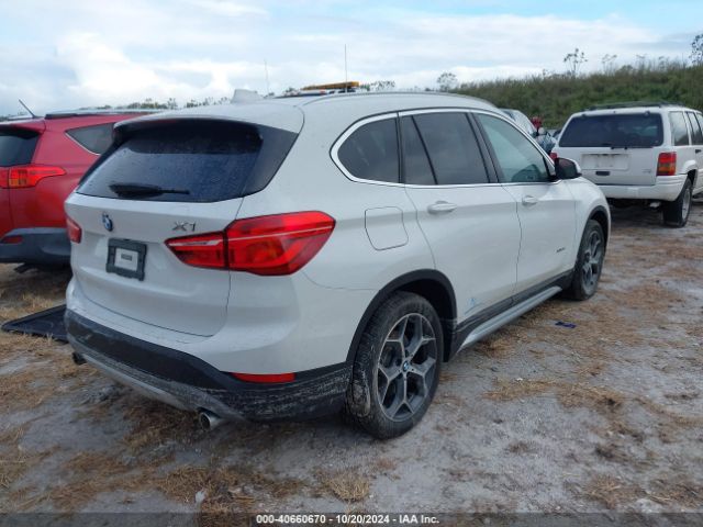 Photo 3 VIN: WBXHT3Z3XH4A57180 - BMW X1 