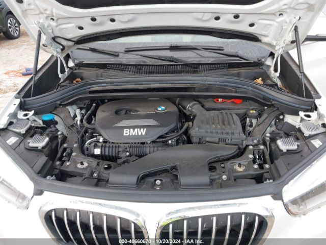 Photo 5 VIN: WBXHT3Z3XH4A57180 - BMW X1 