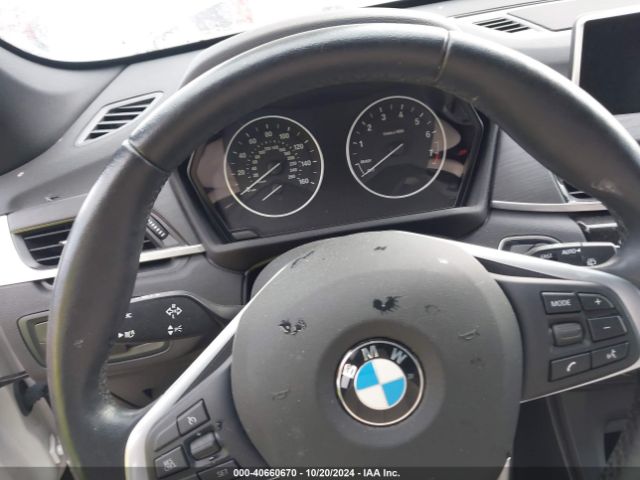 Photo 6 VIN: WBXHT3Z3XH4A57180 - BMW X1 