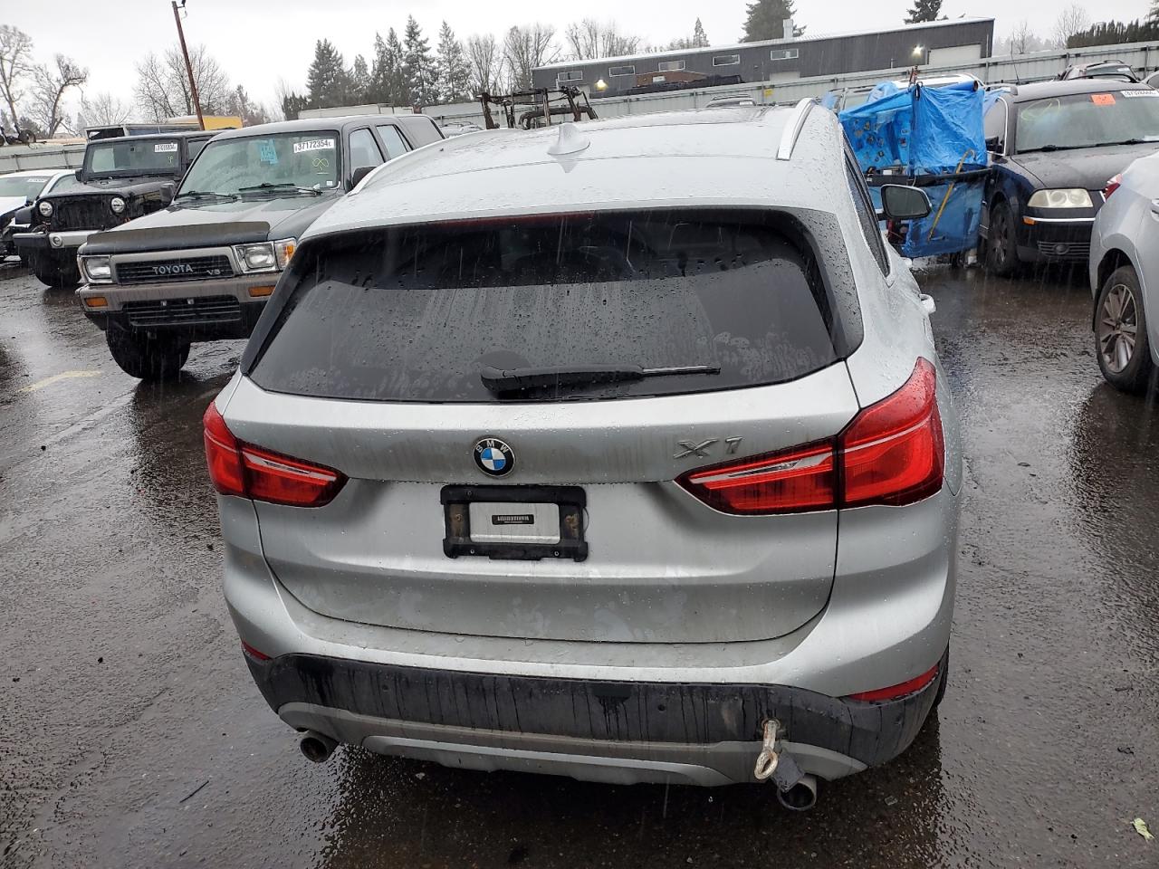 Photo 5 VIN: WBXHT3Z3XH4A58393 - BMW X1 