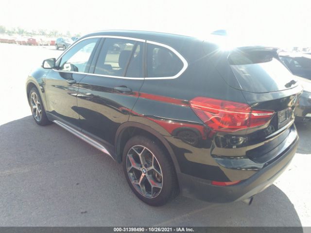 Photo 2 VIN: WBXHU7C30H5H33854 - BMW X1 