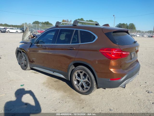 Photo 2 VIN: WBXHU7C30H5H37418 - BMW X1 