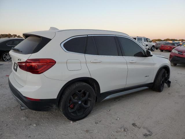 Photo 2 VIN: WBXHU7C30J5H43838 - BMW X1 SDRIVE2 