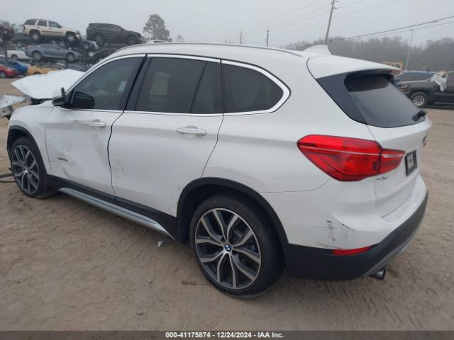 Photo 2 VIN: WBXHU7C31H5H36441 - BMW X1 