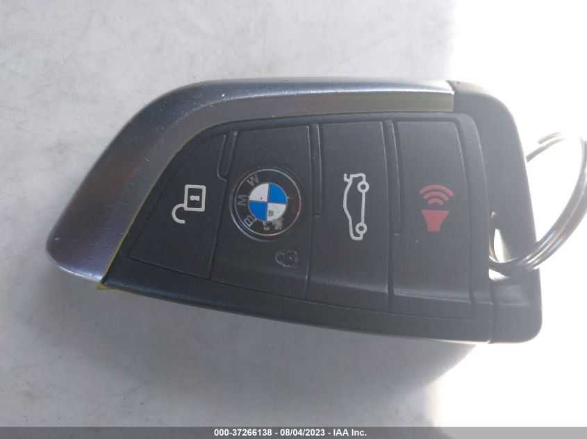 Photo 10 VIN: WBXHU7C31J3H43441 - BMW X1 