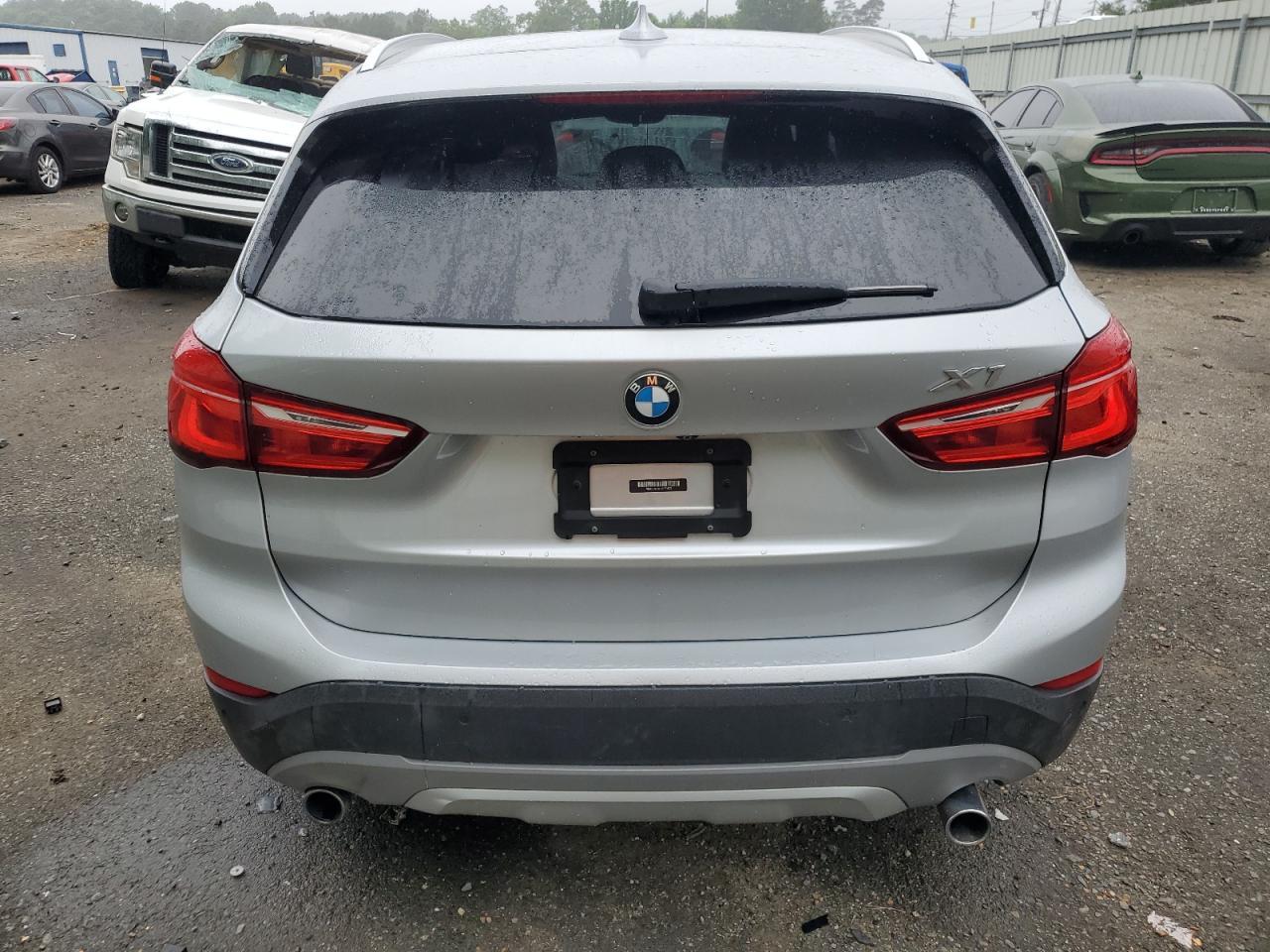 Photo 5 VIN: WBXHU7C32H5D71607 - BMW X1 