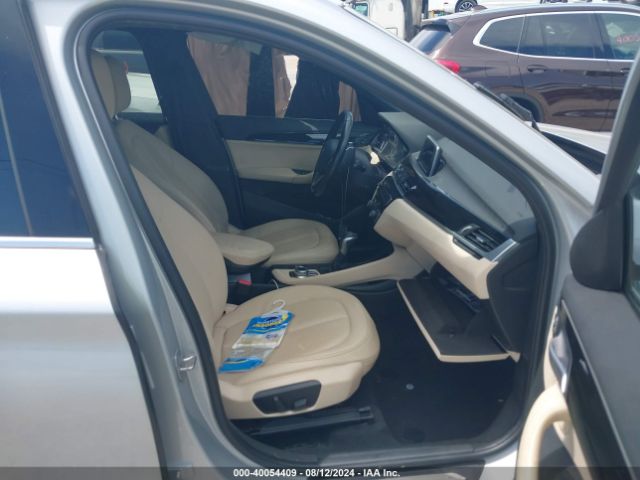 Photo 4 VIN: WBXHU7C32H5H37484 - BMW X1 