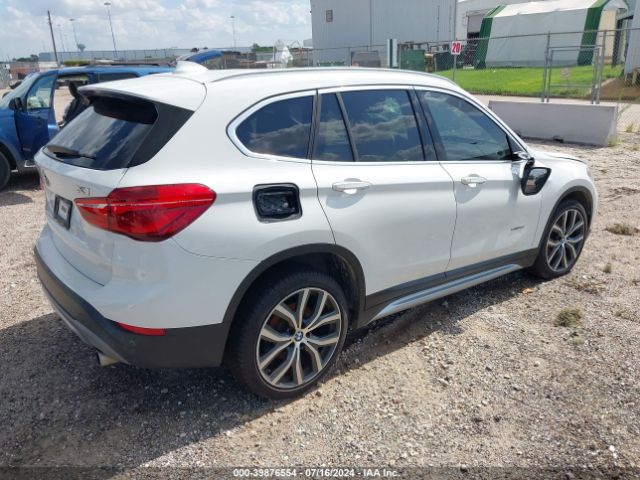 Photo 3 VIN: WBXHU7C32H5H38084 - BMW X1 