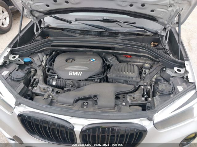 Photo 9 VIN: WBXHU7C32J5H41847 - BMW X1 