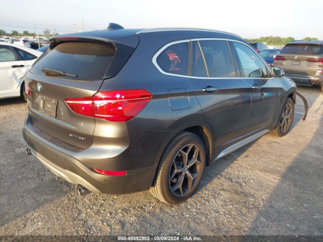 Photo 3 VIN: WBXHU7C32J5L08915 - BMW X1 