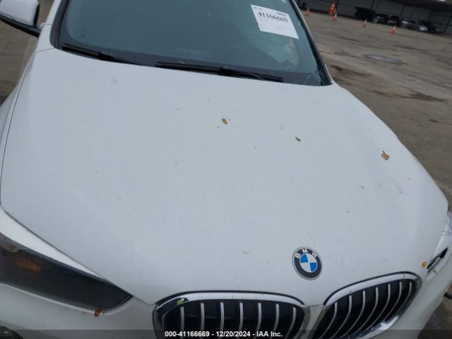 Photo 9 VIN: WBXHU7C33J5H41419 - BMW X1 