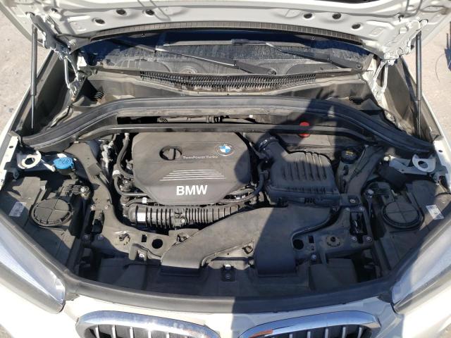 Photo 11 VIN: WBXHU7C33J5H43624 - BMW X1 