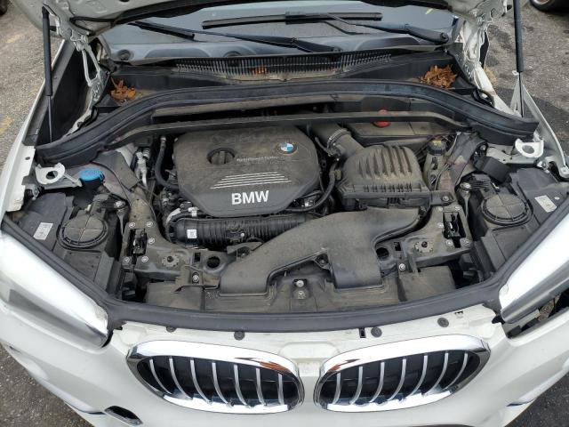 Photo 11 VIN: WBXHU7C34H5H34442 - BMW X1 