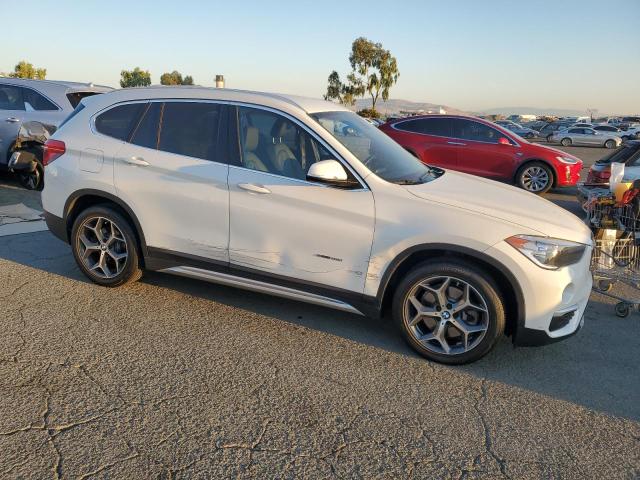 Photo 3 VIN: WBXHU7C34J5H45768 - BMW X1 SDRIVE2 