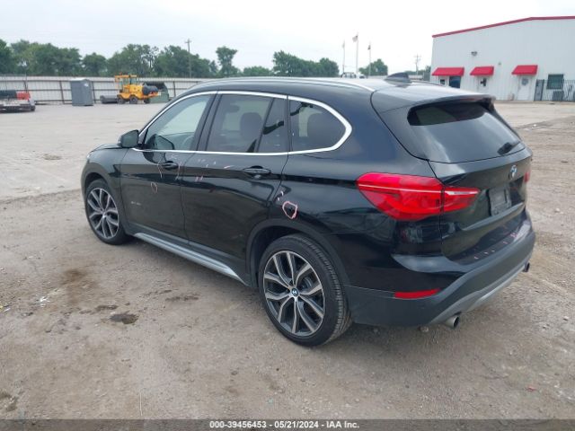 Photo 2 VIN: WBXHU7C35H5H38371 - BMW X1 