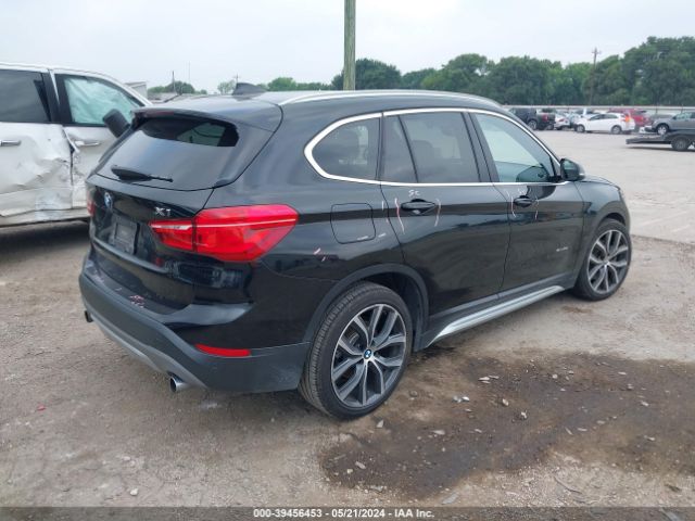 Photo 3 VIN: WBXHU7C35H5H38371 - BMW X1 