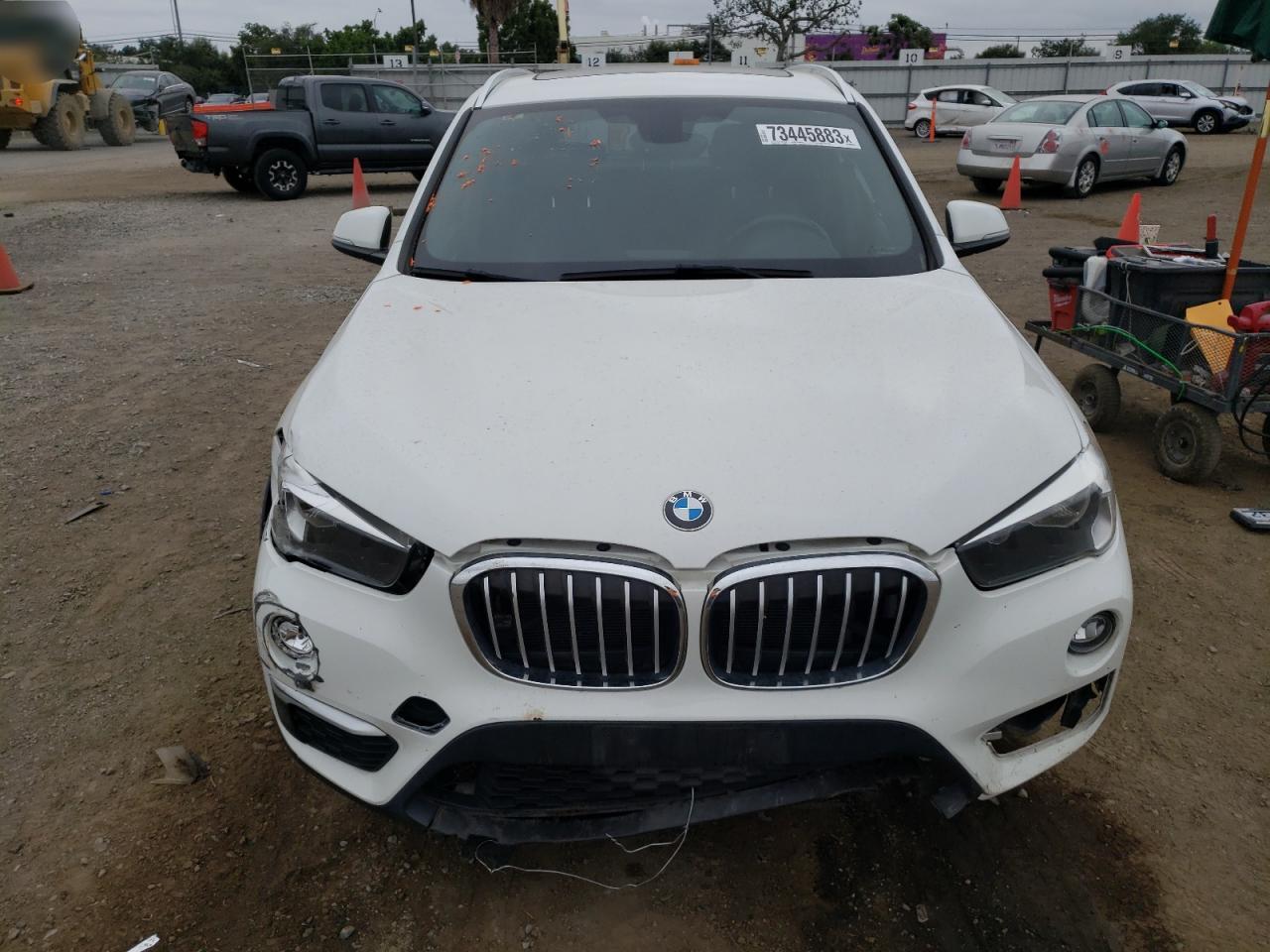 Photo 4 VIN: WBXHU7C35J5L06639 - BMW X1 