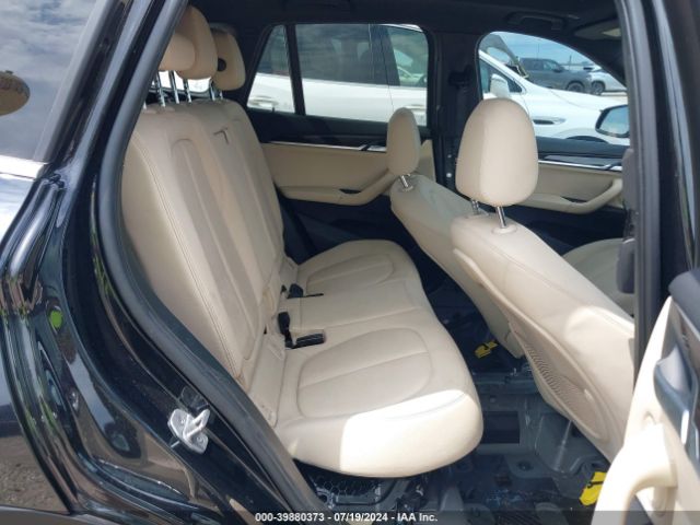 Photo 7 VIN: WBXHU7C36H5H38427 - BMW X1 